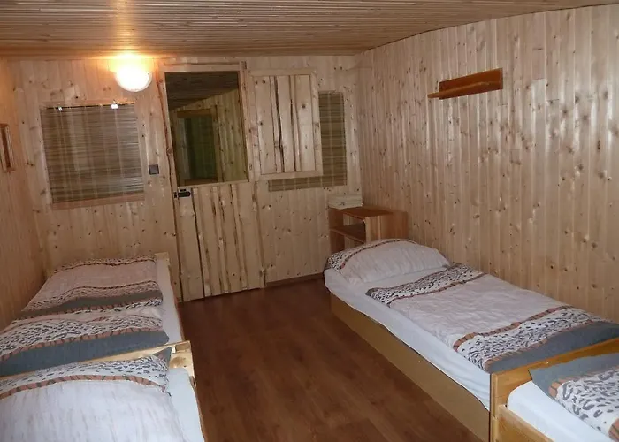 Q Ranch 3*